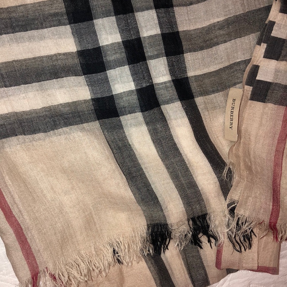 Burberry scarf